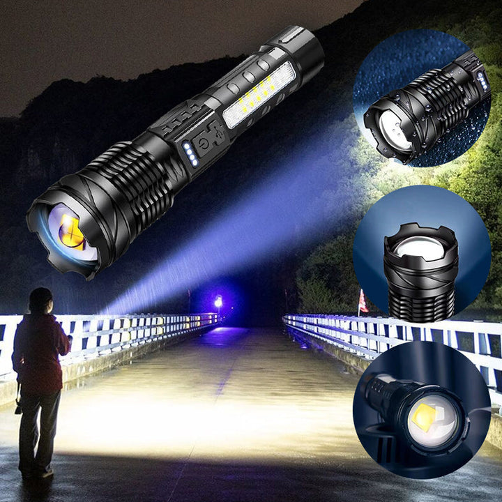 "Ultraljus vit laser ficklampa med justerbart zoomhuvud, silverfärgad, perfekt för långdistansbelysning i mörker."