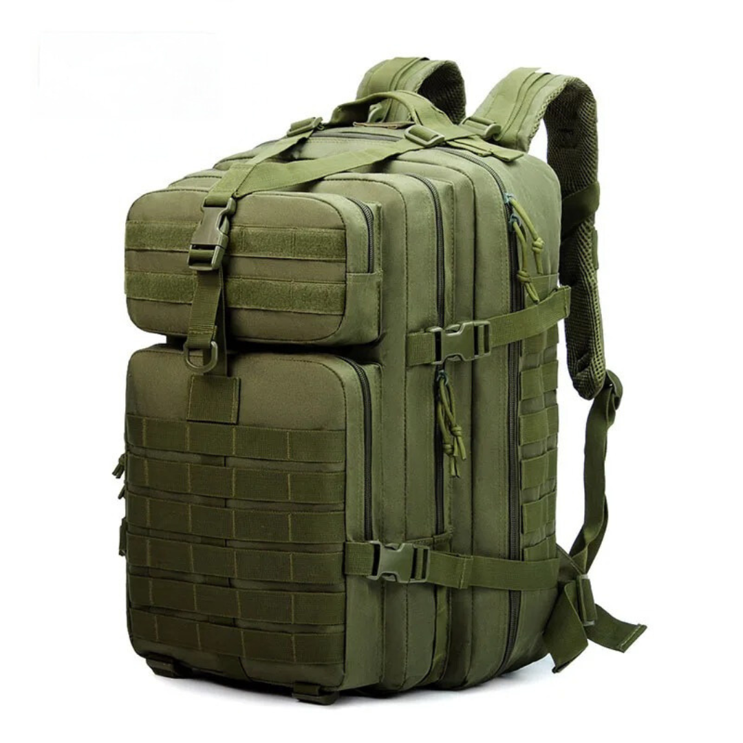 Slitstark 50L äventyrsryggsäck. Vattentålig design, perfekt för tuffa vandringar och friluftsliv.
