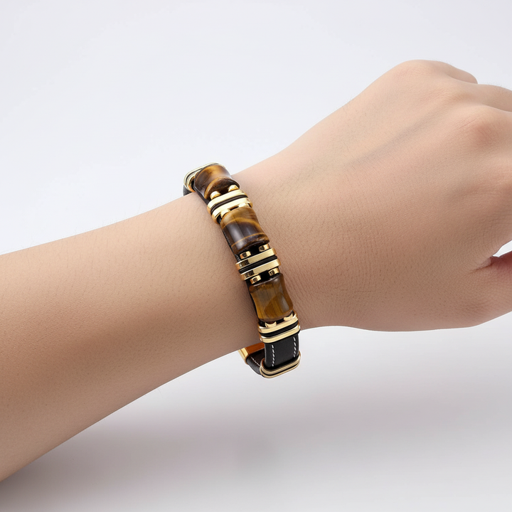 Unisex läderarmband med tigeröga för en naturlig stil. Perfekt accessoar för vardag och äventyr.