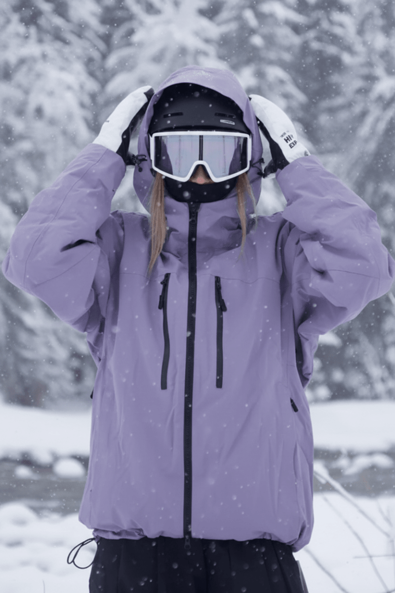 Slitstark unisex Carlotta jacka. Varm, vindtät och vattentät skaljacka för skidåkning, snowboard och vandring.