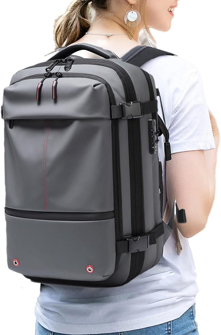 Expanderbar 60L weekendväska, vattentät. Perfekt pendlarryggsäck med laptopfack.