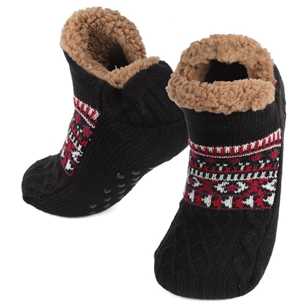 Mysiga akrylstrumpor med mjukt fleecefoder och halkskydd. Bekväma för avkoppling hemma.