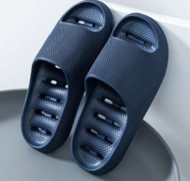 Mjuka och bekväma unisex tofflor med halkfria sulor. Idealiska som strandtofflor, spa tofflor eller inneskor.