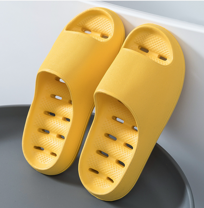 Stilrena unisex halkfria fashion slides för sommar och komfort. Perfekta som badtofflor och bekväma inneskor.