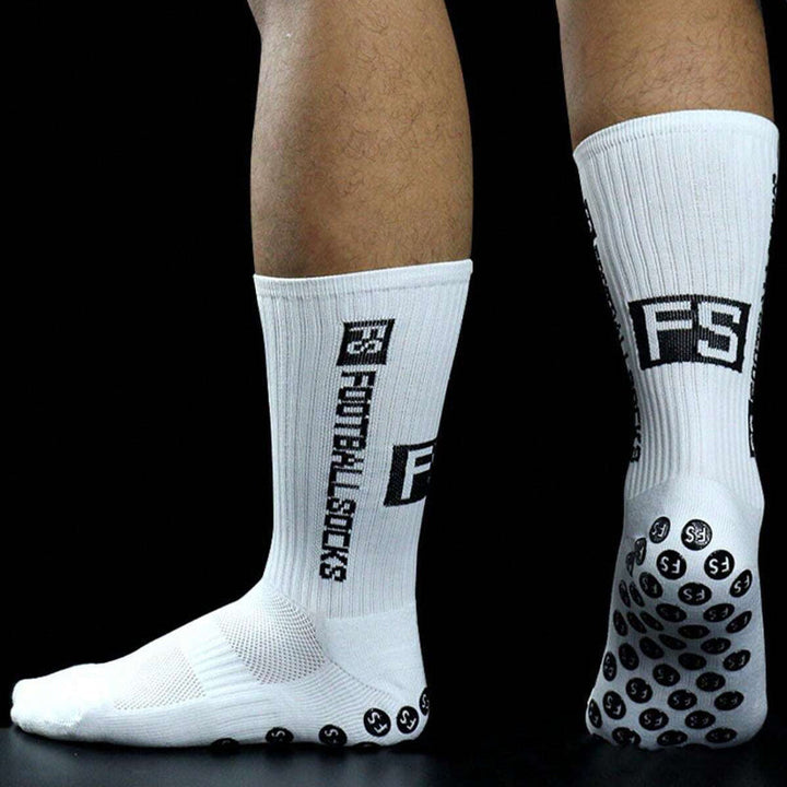 Unisex halkfria fotbollsstrumpor, ergonomisk design i svart färg för stabilitet och komfort på planen, storlek 38-45.