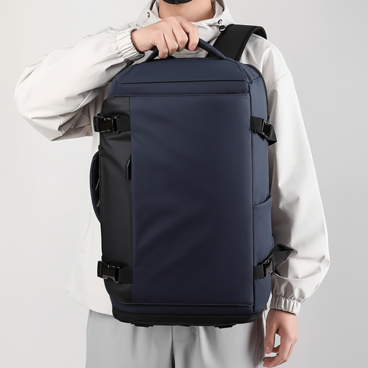 HydroPack urban ryggsäck med organiserade fack för laptop och teknik, idealisk för pendling.