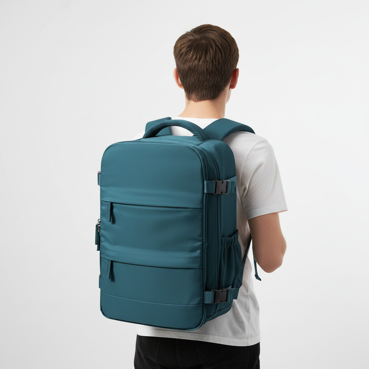 Kompakt kabinryggsäck med skyddat fack för laptop. Perfekt som pendlarryggsäck och handbagage.