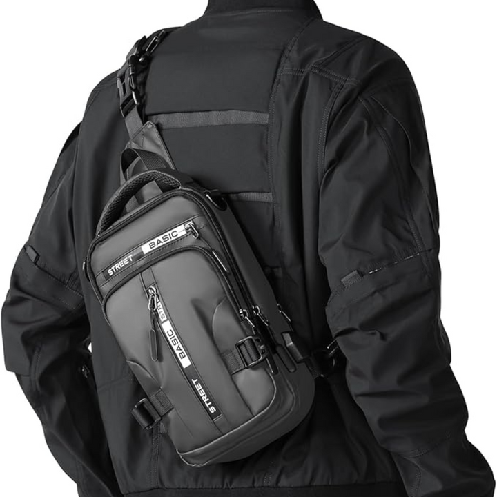 Praktisk unisex axelväska, perfekt som handväska eller ryggsäck för utflykter och dagliga ärenden.