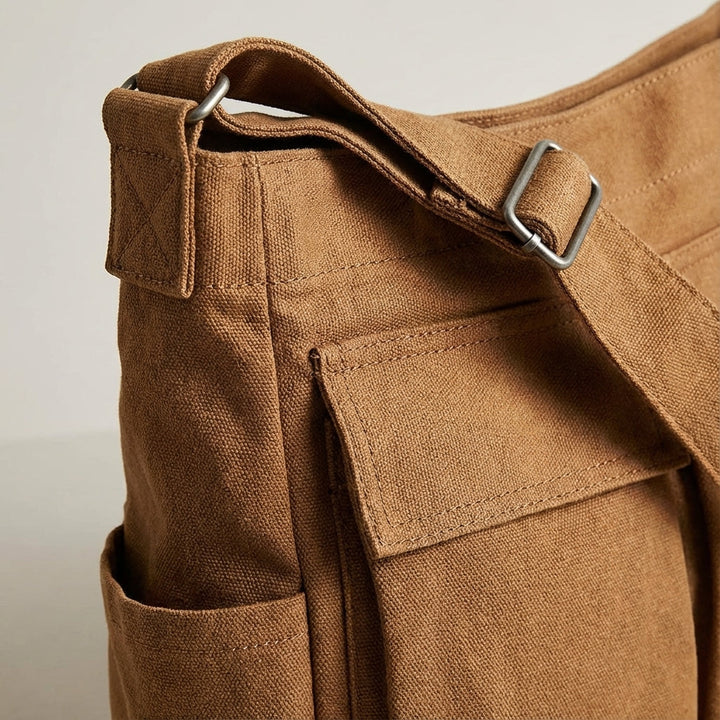 Crossbodyväska "Packlite" för optimal organisation. En praktisk och stilren unisexväska med många fack.