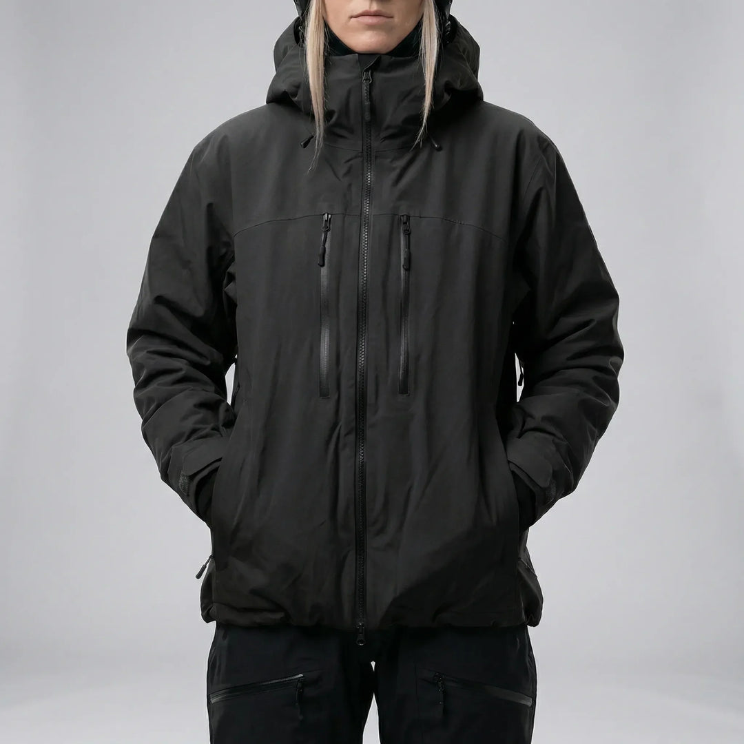 Rosa unisex snowboardjacka för kvinnor & män. Perfekt skaljacka för kalla dagar i skidbacken.