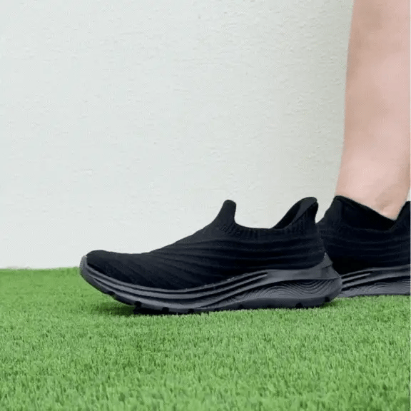Ergonomiska slip-in komfortskor med stötdämpning. Handsfree unisex promenadskor för bekväma steg.