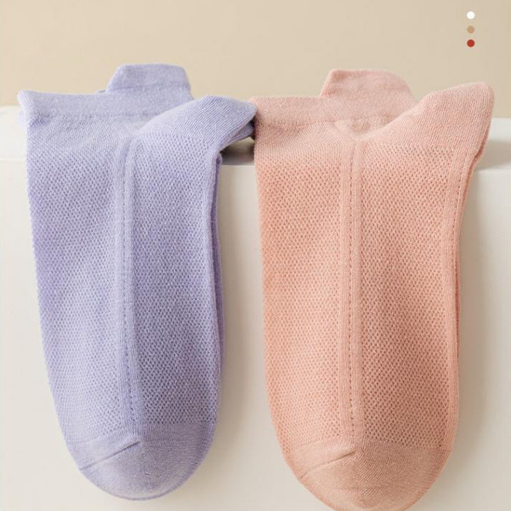 "Unisex sommarstrumpor i mesh, flera färger, lätta och andningsbara, för både män och kvinnor"