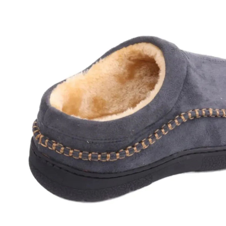 Hög komfort med dessa unisex tofflor och deras säkra halkfria sula.