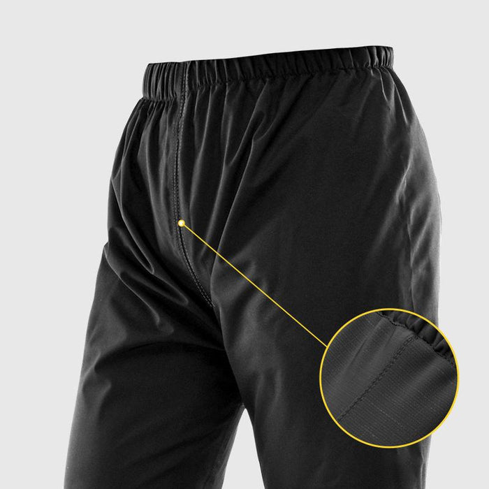 Högkvalitativ vattentät regnjacka unisex. Skyddar effektivt mot regn & blåst under alla utomhusaktiviteter.