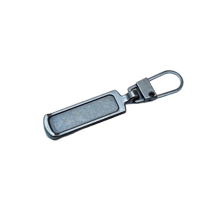 "Universalt avtagbart metallhandtag för dragkedjor, silver, perfekt för kläder och väskor, rektangulärt, robust design."