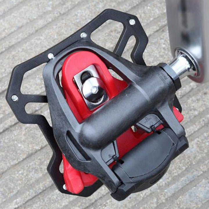 "Universell clipless pedalplattform i aluminium för cyklar, lätt och hållbar, finns i flera färger för enkel cykling."
