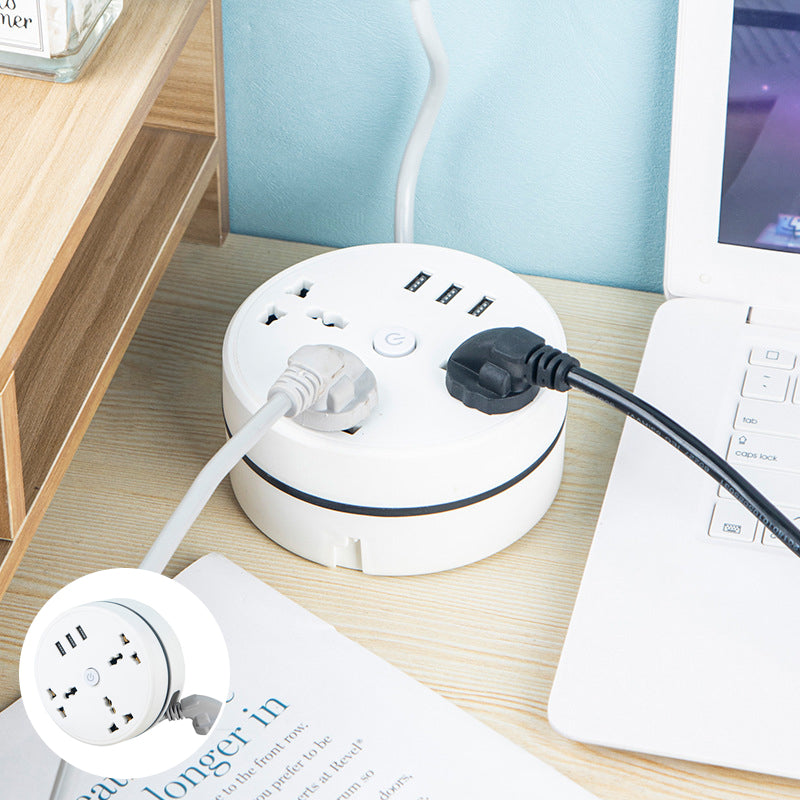 Universell eluttagsskena med 3 AC-uttag, 3 USB-portar och skydd. Slimmad design, flamsäkra material, infällbar kabel.