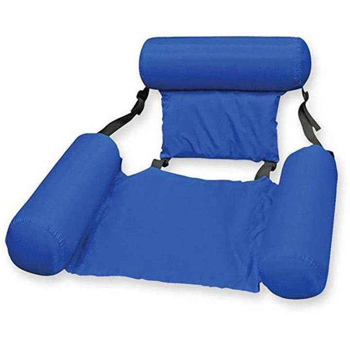 Uppblåsbar flytande loungestol för vuxna i blått på vatten, ergonomisk design för komfort och justerbar för bästa passform.