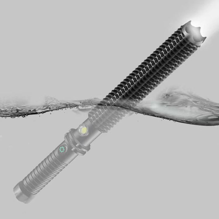 Uppladdningsbar taktisk ficklampa, 90000 lumen, IPX5 vattentät, robust design, för äventyr och nödsituationer.