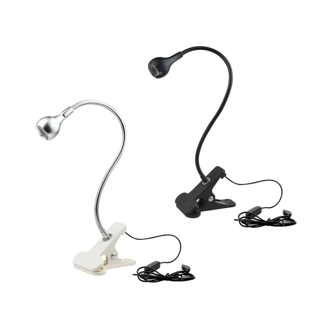 Två USB-läslampor med klämfäste i silver och svart färgutförande