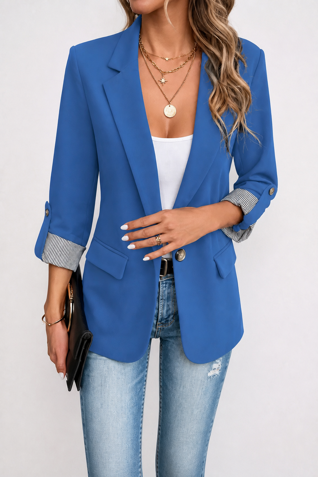 Vardagsmode damkläder, blazer med knäppning i detalj