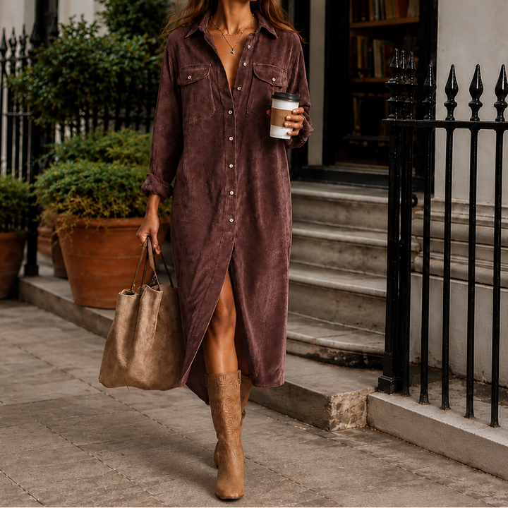 Klassisk vardagsklänning i midi-längd som passar till alla tillfällen