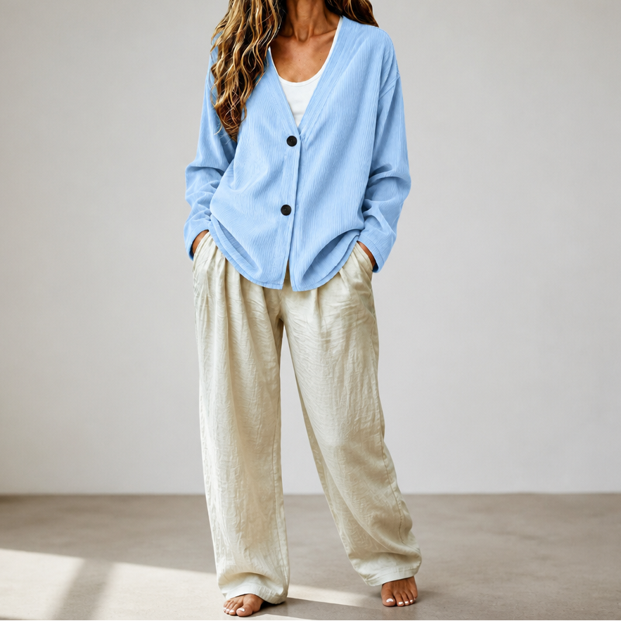 Klassisk stickad kofta med V-ringning för damer
