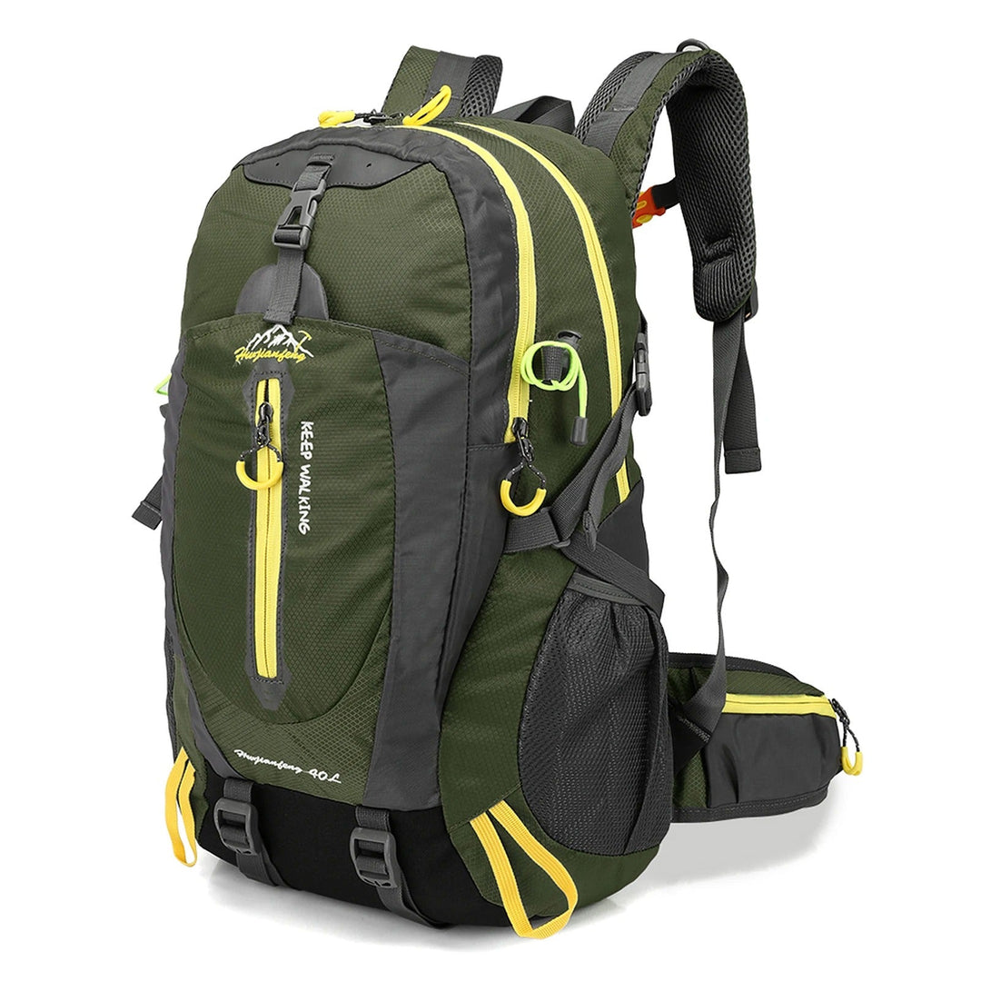 Smidig packning av 40l reseryggsäck med flera smarta fack