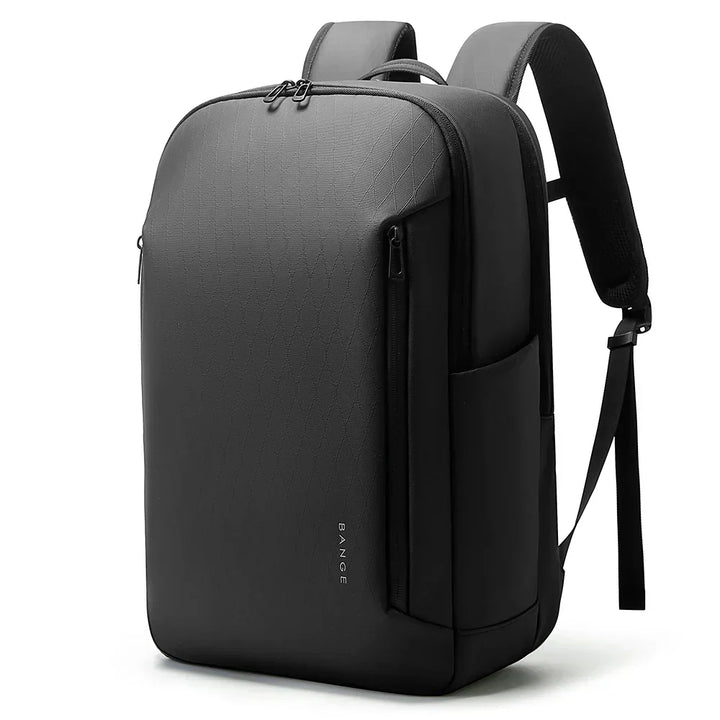 Praktisk reseryggsäck med laptopfack. Vattentålig, hållbar och perfekt för affärsresor och daglig pendling.