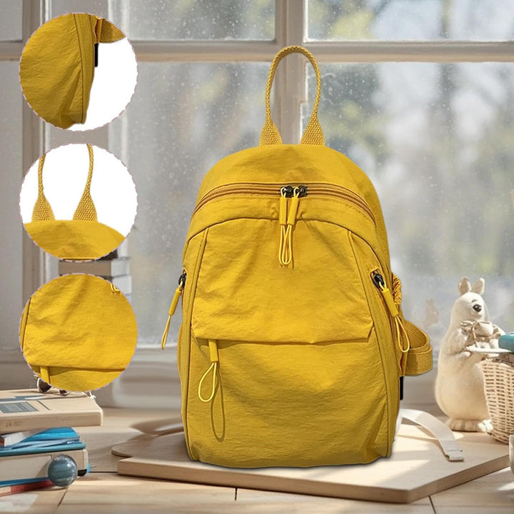 Baksidan av Arvion unisex pendlarryggsäck, med ergonomiska axelremmar och vaddering för komfort.