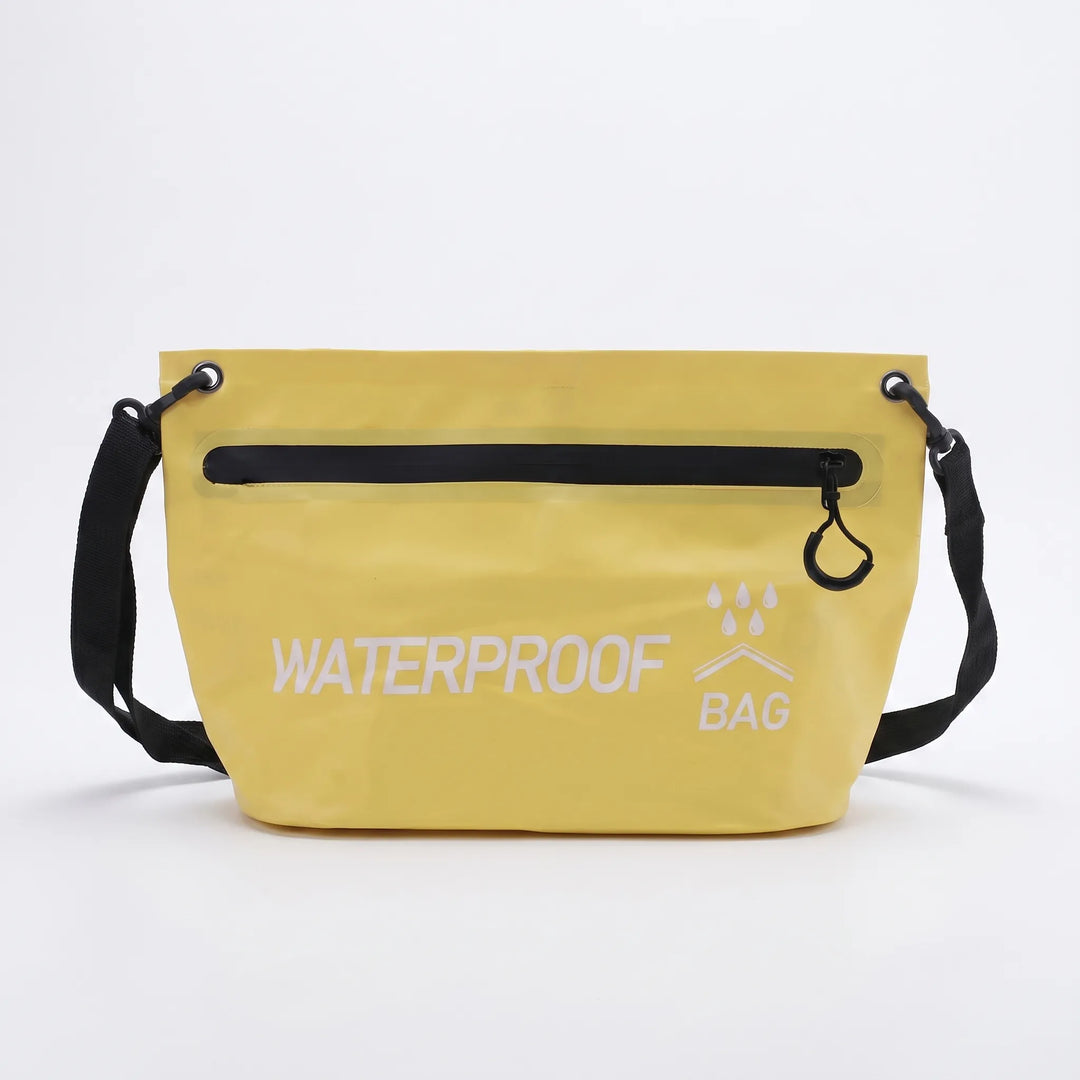 Vattentät mobilväska i crossbody-design. Perfekt för att hålla din telefon torr vid strand eller hav.