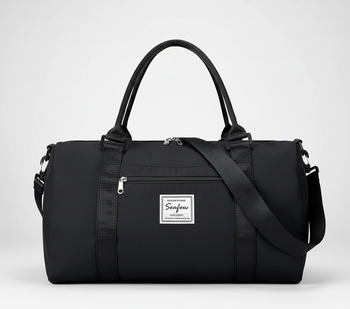 Hållbar vattentät resväska med SplashProof-funktion. Säker duffelbag som håller ditt innehåll torrt.