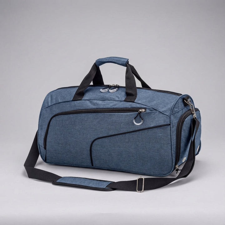 Vattentät 35L duffel med smart bagagerem, perfekt som resväska eller gymväska. Unisex design i robust material.