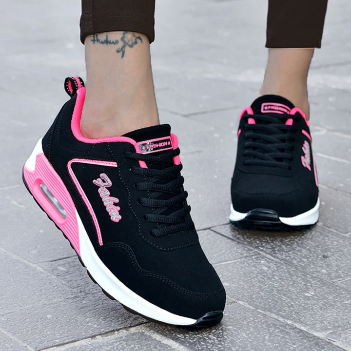 Stilrena Aurora vattentäta sneakers för dam. Lätta och bekväma vardagsskor, idealiska för promenader året runt.
