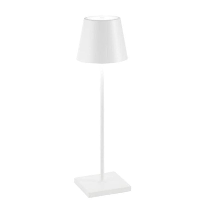 Vit vattentät LED-bordslampa med minimalistisk design stående på vit bakgrund
