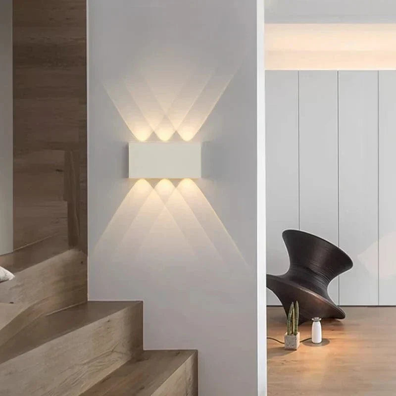 Energisnål LED-lampa med touchfunktion för vardagsrum och sovrum