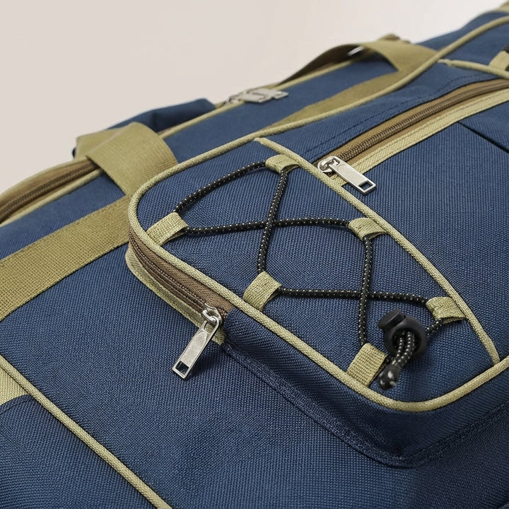 Kompakt vikbar duffelväska för resa och förvaring. Rymlig design i Oxford-tyg, perfekt som handbagage eller extra väska.
