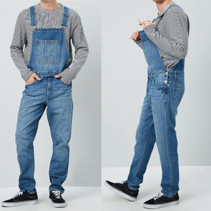 Vintage denim hängselbyxor för män med justerbara remmar och praktiska fickor, perfekt för casual mode.