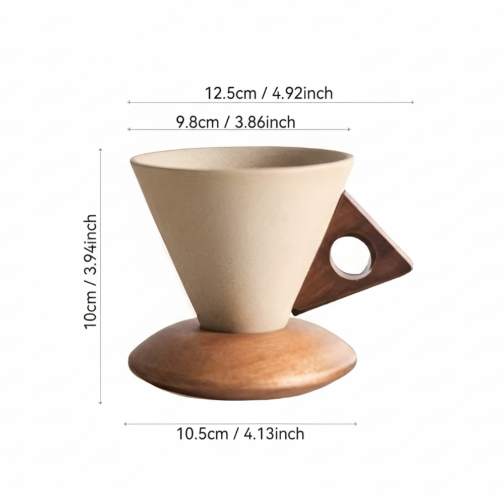 Samling vintage keramik kaffekoppar med trähandtag, kompletterar din porslinssamling.