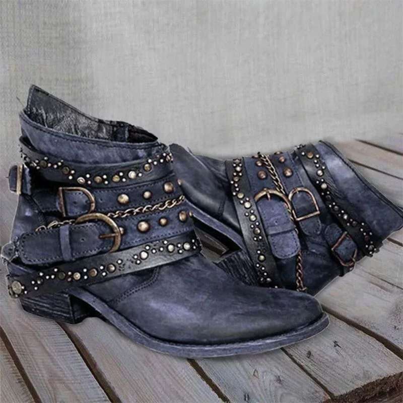Bekväma slip-on damstövlar i vintage-stil. Idealiska kvinnoskor för höst, vinter & mode under hela året.