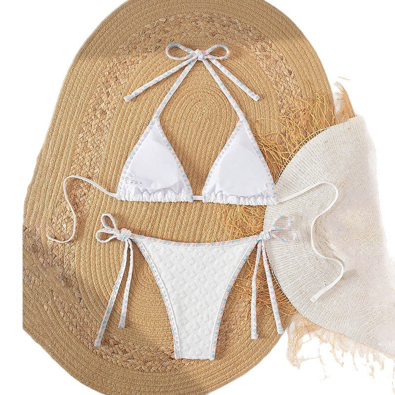 Komplett vit triangelbikini set för damer, justerbar och bekväm för sommar, strand och badkläder.