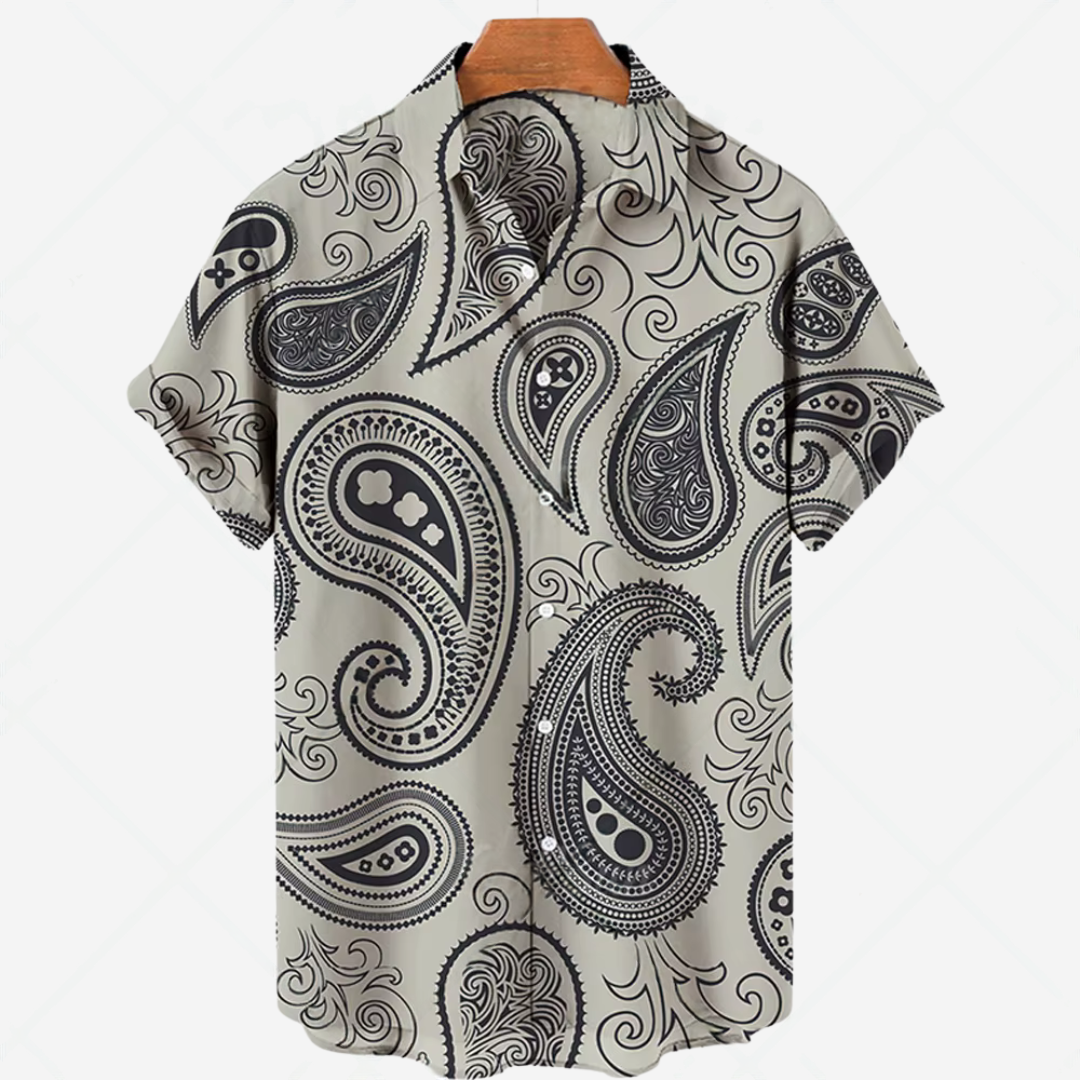 Kortärmad herrskjorta med paisley-mönster på galge
