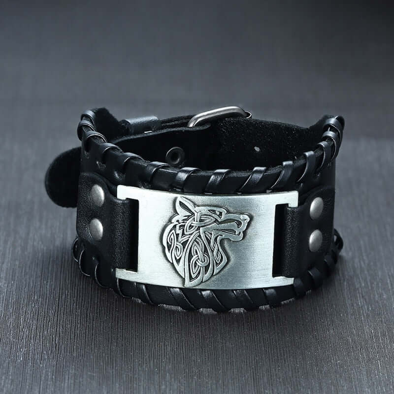 Stiligt vikingarmband för män