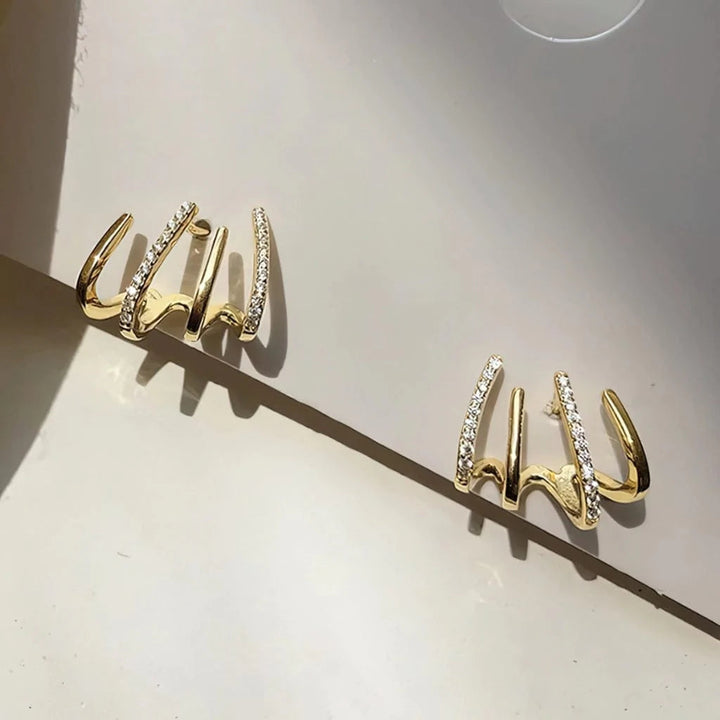 Fina örhängen med klor