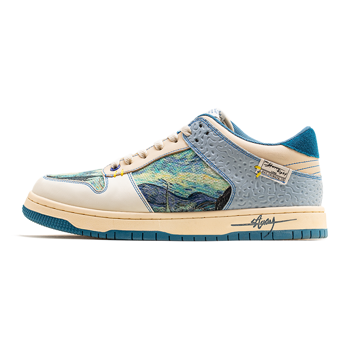 Van Gogh Starry Night-inspirerade sneakers